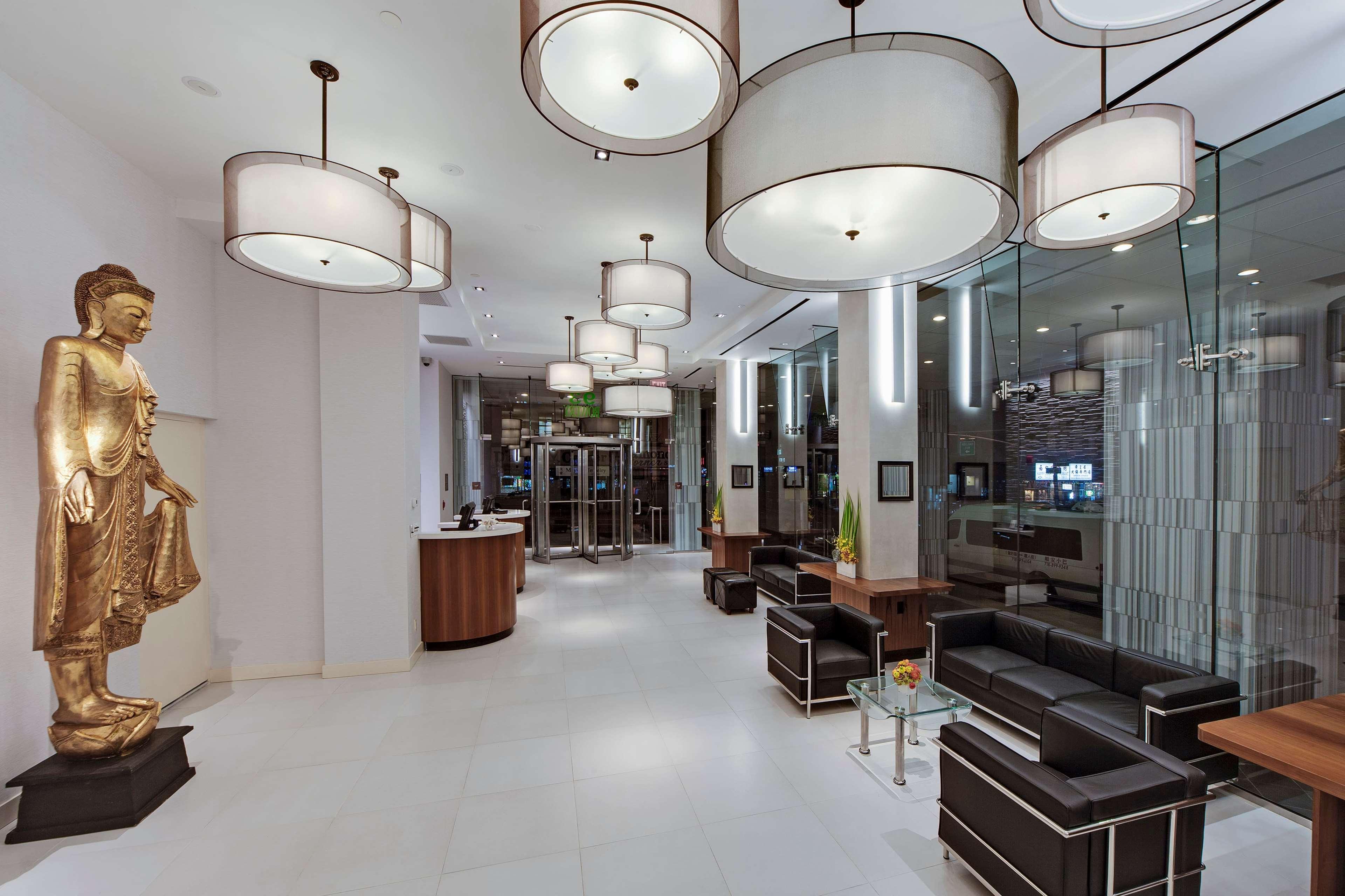 Wyndham Garden Chinatown Hotel Ню Йорк Интериор снимка